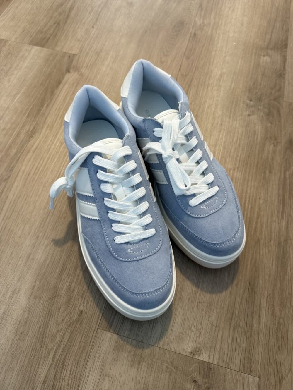 Light Blue Suede Retro Platform Court Sneakers Women's 8.5